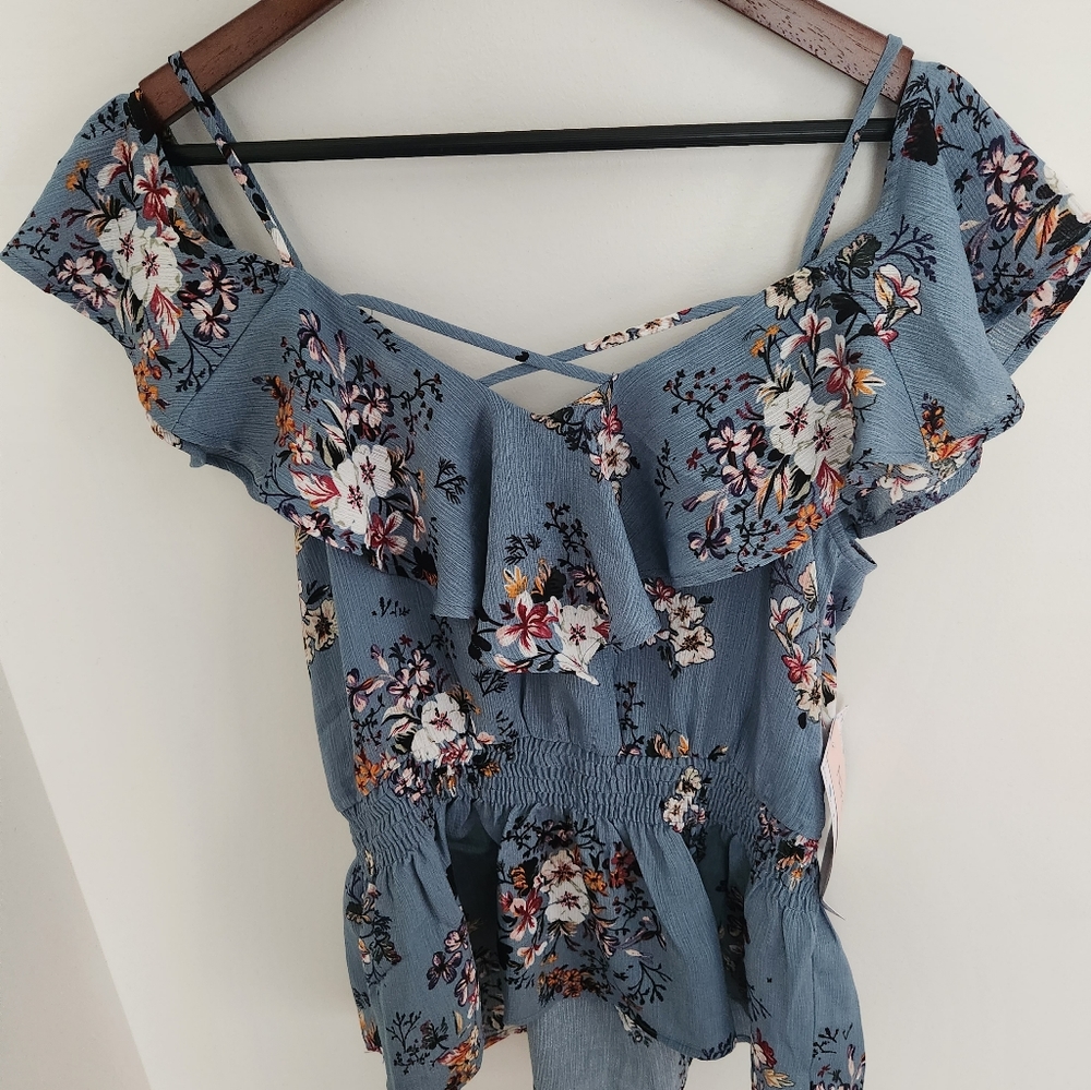 NWT sweet rain blue floral open shoulder top with straps and off shoulder sleeve - Picture 1 of 5